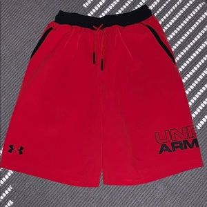 Boys Under Armour YL shorts
